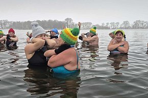 Andrzejkowe morsowanie Kruszwickiego Klubu Morsów-6060