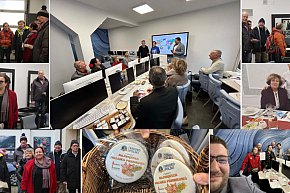 Cyfrowe mosty w AS Inowrocław. Jak skutecznie uczyć seniorów nowych technologii?-6114