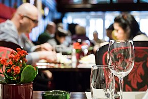 Posłowie chcą zmian w restauracjach. Gratis dla każdego gościa-45991