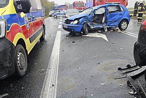 Zderzenie dwóch samochodów osobowych w Busewie. Trzy osoby ranne [FOTO]-46997