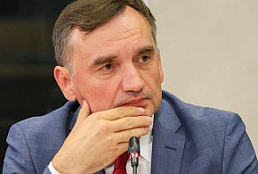 Jest postanowienie o przedstawieniu Ziobrze zarzutów i postanowienie o jego zatrzy-47200