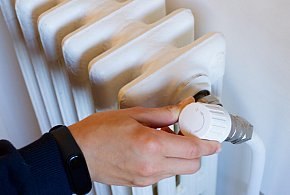 Kaloryfer zakręcony? I tak zapłacisz. Nowe prawo uderzy w lokatorów-47531