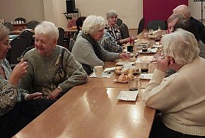 Stowarzyszenie UTW w Kruszwicy na zabawie andrzejkowej [VIDEO]-47853