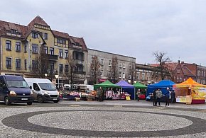 Trwa Jarmark Świątecznych Rozmaitości i „Świąteczne Kruszwickie Smaki”-48075