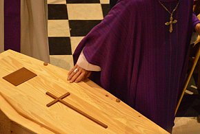 Rewolucja w pochówkach coraz bliżej. Tego w Polsce jeszcze nie było-48131