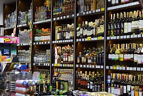 To codzienność wielu Polaków. Nowe dane o alkoholu niepokoją-49191