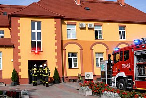 Radny z zarzutami wobec przebiegu ewakuacji w UM. Co na to burmistrz?