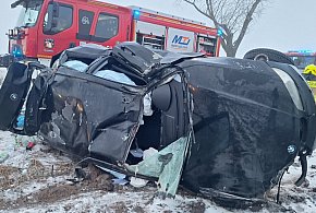 BMW dachowało pod Kruszwicą. Wypadek na trasie Papros–Bronisław