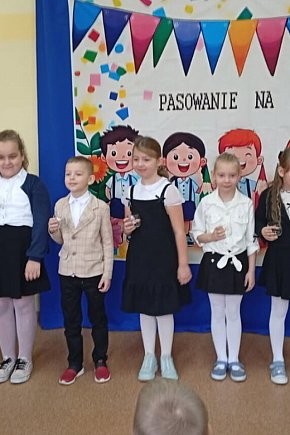 Rusinowo: Tak wyglądało ślubowanie uczniów klas pierwszych [ZDJĘCIA]-5951