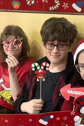 W ZSO Kruszwica odbył się Turniej Mikołajkowy o Puchar Dyrektora ZSO-6093