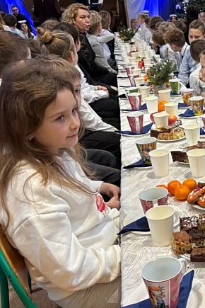 „W drodze do Betlejem” : Szkolne spotkanie wigilijne w Sławsku Wielkim-6140