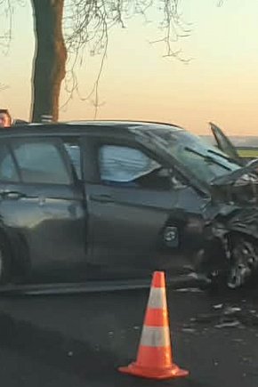 Kolejny wypadek pod Kruszwicą: Samochód uderzył w drzewo-6150