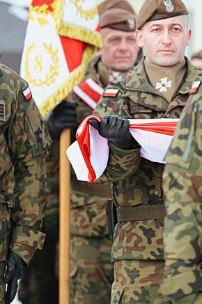 Nowy rok szkoleniowy zainaugurowany w regionie. Apel żołnierzy 8 K-PBOT-6234