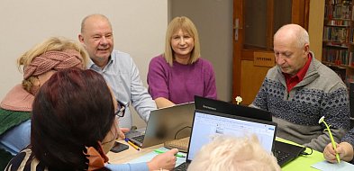 Spotkanie w MGBP w Kruszwicy w ramach projektu EcoDigital Seniors-48300