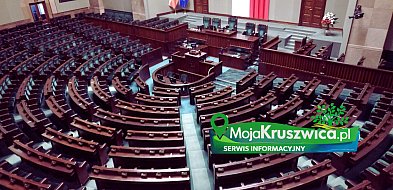 Sondaż dla wp.pl: KO 32,5 proc., PiS 22,7 proc., Konfederacja 13 proc.