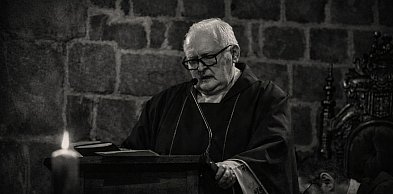 Nie żyje były proboszcz kruszwickiej kolegiaty ks. Roman Kotecki