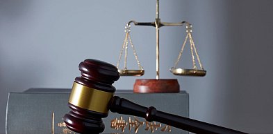 Zwolnienie pracownika Urzędu Miejskiego w Kruszwicy. Co ustalił sąd pracy?