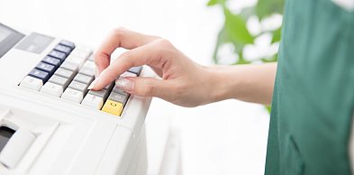 Paragon, faktura, raporty dobowe – co przedsiębiorca powinien umieć w praktyce