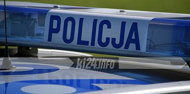 62-latka z Kruszwicy zasłabła w aucie. Pomogli jej policjanci z drogówki-46647