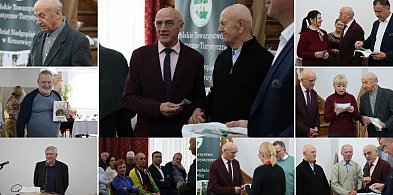 PTTK Kruszwica: Nagrody i wyróżnienia dla członków w Pałacu w Kobylnikach [FOTO]-46776
