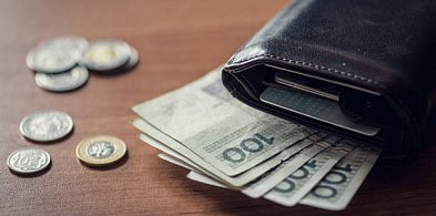 Czy Burmistrz Kruszwicy zasłużył na podwyżkę? Oddajemy głos mieszkańcom [SONDA]-46880