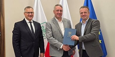 Podpisano umowę na remont drogi gminnej w Tarnówku-46904