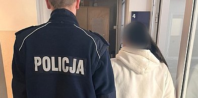 Strzelno: Pijana matka, 7-letni syn na balkonie.-47135