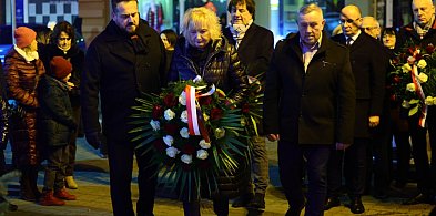 Powiatowe uroczystości upamiętniły ofiary Stanu Wojennego [FOTO]-48252