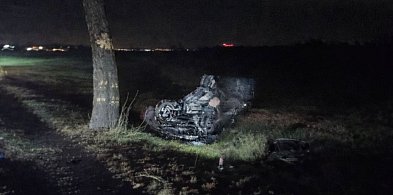 Janowice: Kolejne dachowanie auta na trasie do Kruszwicy-48477