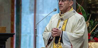 Prymas: Bóg stał się człowiekiem, byśmy mogli być z Nim i być choć trochę do Niego-48628