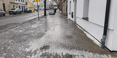 Ślisko na chodnikach w Kruszwicy. Do zobaczenia jutro na ortopedii [VIDEO]-49147