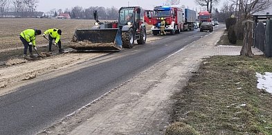 Zgubiony ładunek pod Kruszwicą. Trwa interwencja służb [ZDJĘCIA]