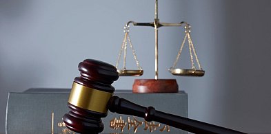 Zwolnienie pracownika Urzędu Miejskiego w Kruszwicy. Co ustalił sąd pracy?