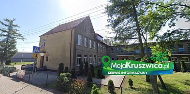 Komisja Kultury złożyła wniosek o odmalowanie szkoły w Sławsku Wielkim