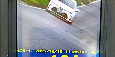Kierowco zwolnij! Ten apel zbagatelizował kierowca toyo-46461