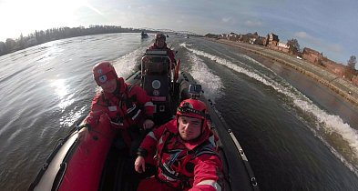 Ćwiczenia ratownicze na Wiśle z udziałem Nadgoplańskiego WOPR Kruszwica-47093