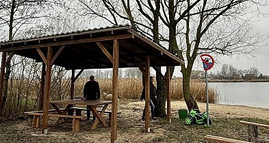 Tomasz Frejliszek: Zakończono realizację altany w sołectwie Grodztwo.-48138