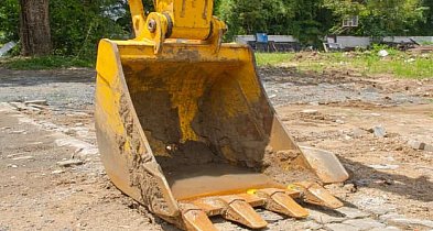 Mieszkańcy Dworcowej czekają na utwardzenie terenu przy garażach-48135