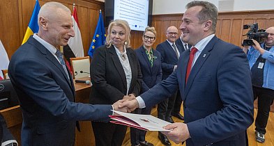 Cztery umowy o dofinansowanie projektów dla Gminy Kruszwica podpisane-49156