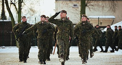 Nowy rok szkoleniowy zainaugurowany w regionie. Apel żołnierzy 8 K-PBOT-49258