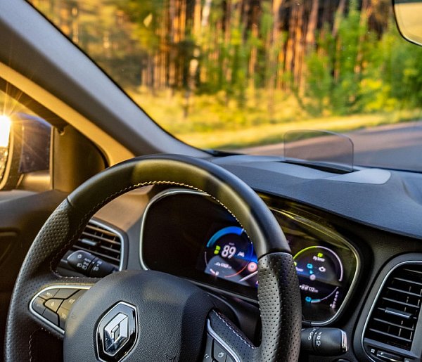 Masz to auto w garażu? Producent natychmiast wzywa na kontrolę!-45816