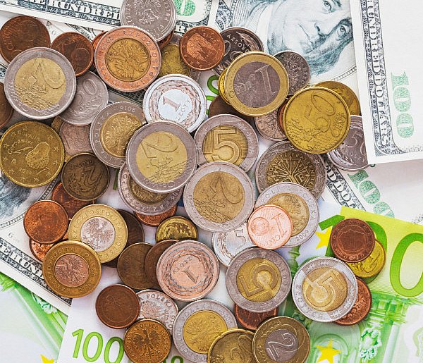 Koniec znanego kantoru internetowego. Co z poszkodowanymi po upadłości?-46855