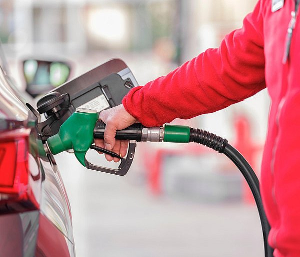 UOKiK skontrolował paliwa. Sprawdź, które stacje wypadły najgorzej-47092