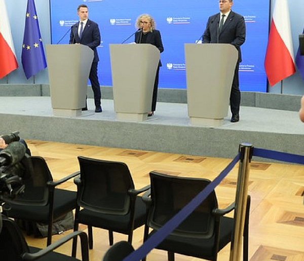 Rząd przyjął projekt ustawy o statusie osoby najbliższej [VIDEO]-48763