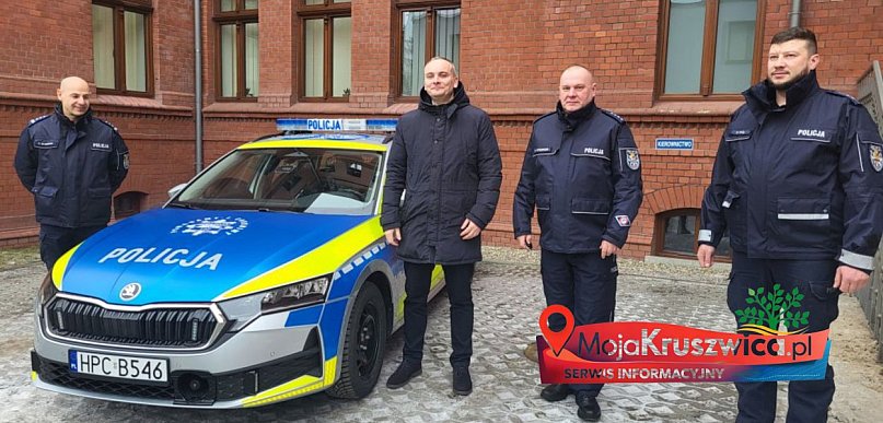 Nowy radiowóz dla policjantów wydziału patrolowo-interwencyjnego