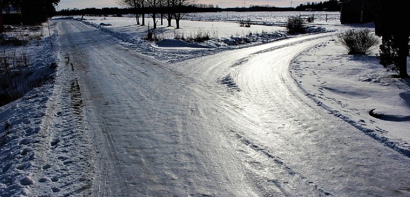 IMGW ostrzega przed gołoledzią w dziewięciu województwach
