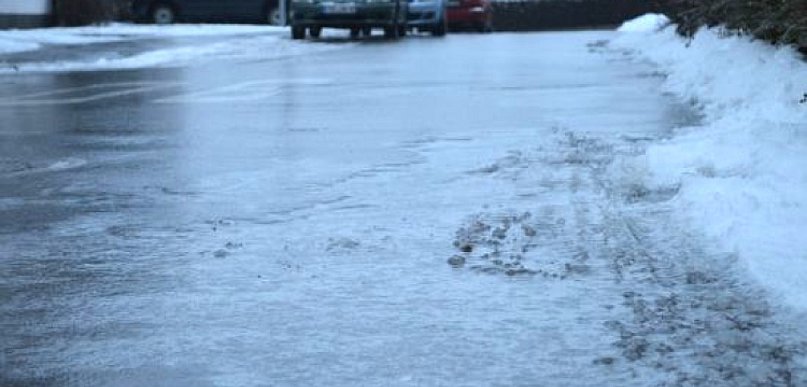 IMGW ostrzega przed opadami marznącymi oraz silnym mrozem