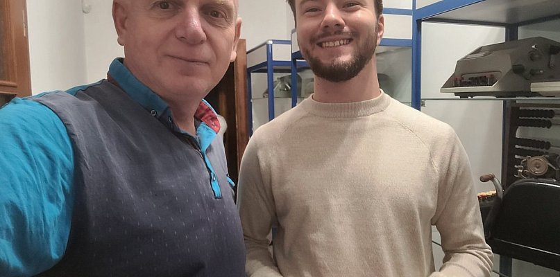 Kruszwiczanin w Teleexpressie: Pasja Jerzego Kubackiego do maszyn liczących! - 46773