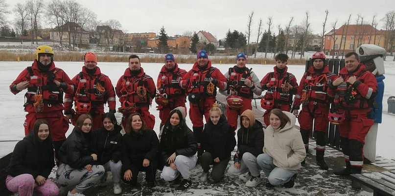 Bezpieczne zasady przebywania na lodzie z kruszwickimi ratownikami - 49252