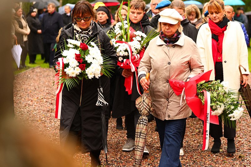 Rożniaty i Łagiewniki: Czy zbrodniarze niemieccy odpowiedzieli za swoje czyny?